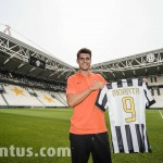 Il nuovo giocatore della Juventus Alvaro Morata allo Juventus Stadium